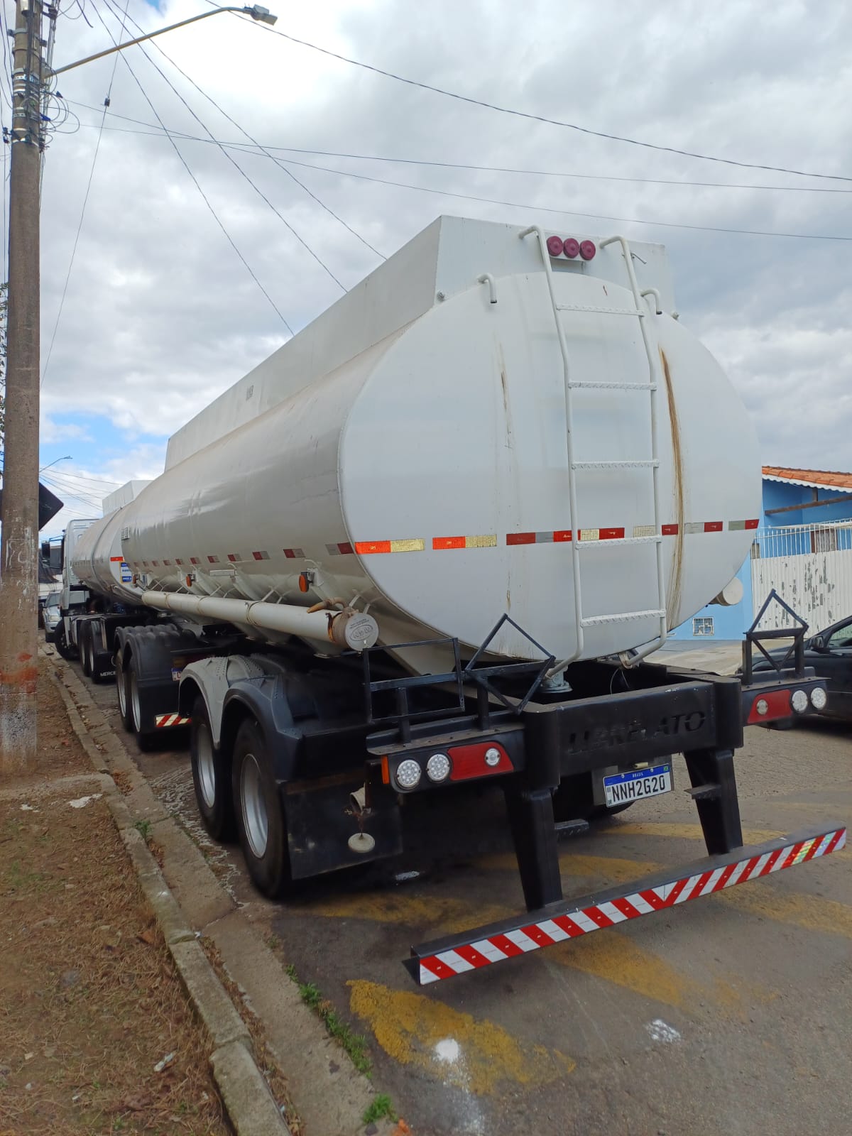 WhatsApp Image 2025-11-21 at 11.34.30.jpeg