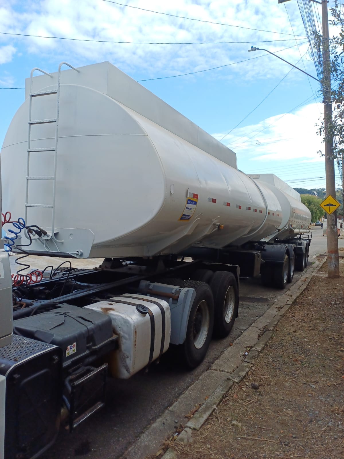 WhatsApp Image 2025-11-21 at 11.34.28.jpeg